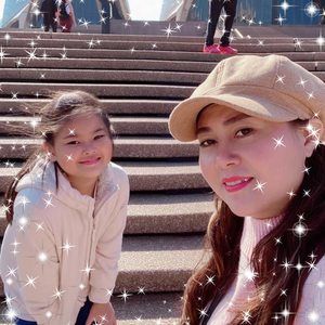 Meet your Posher, Phi van